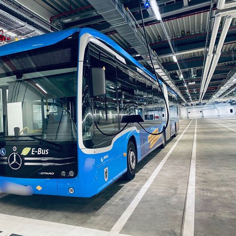 Mercedes-Benz eCitaro G Elektro-Gelenkbus